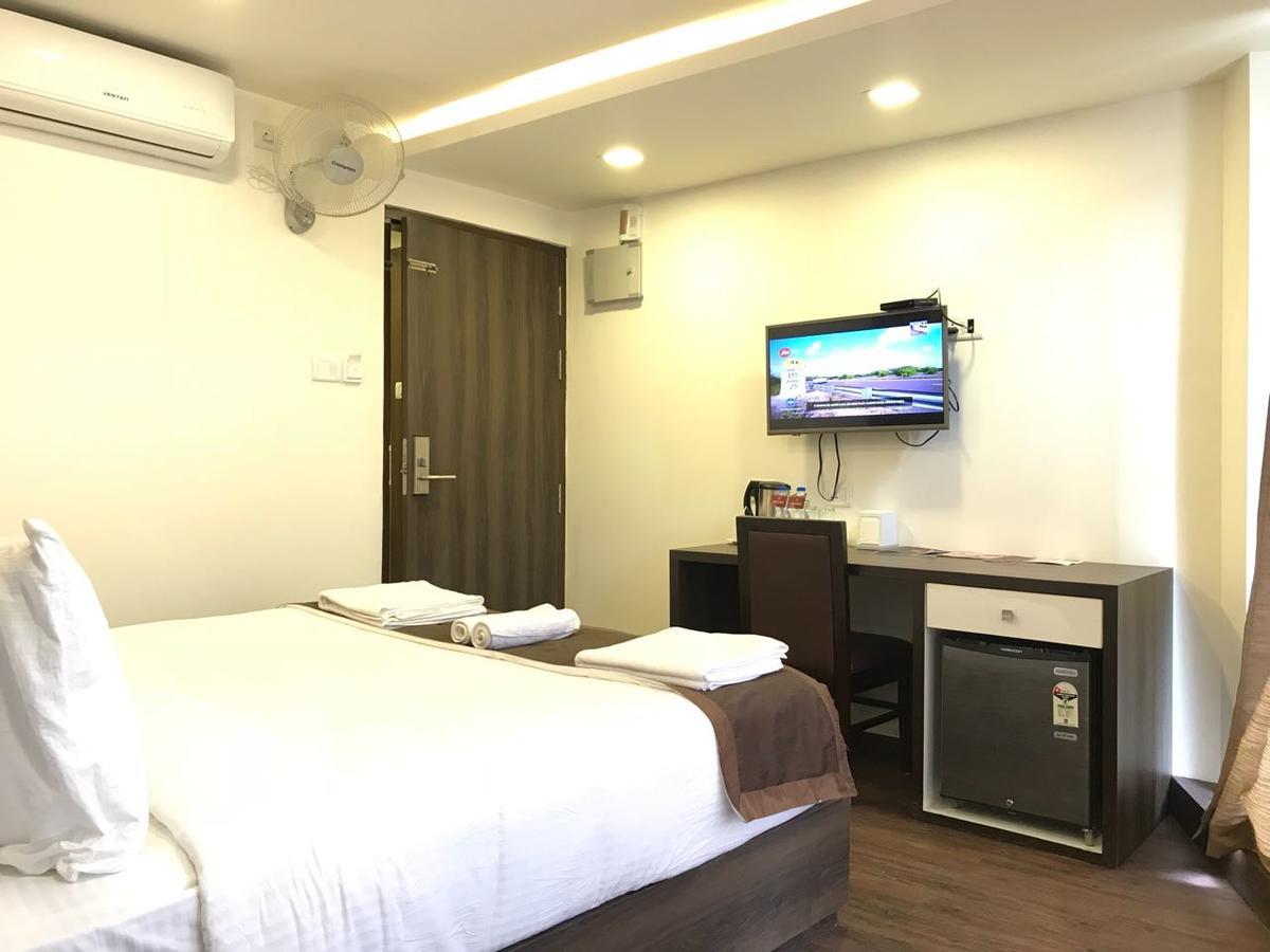 Hotel Royal Inn - Electronic City Bengaluru Zewnętrze zdjęcie